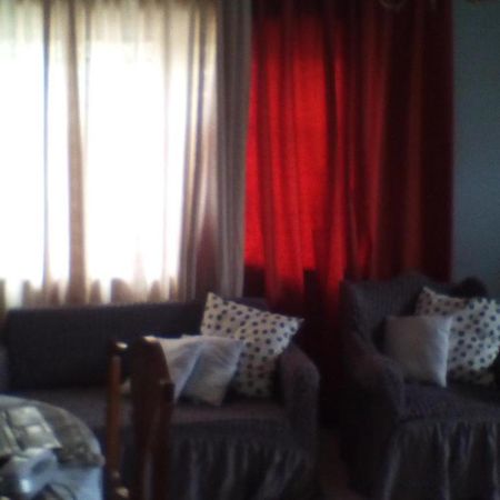 Lepa Kuca Hotel Spata  Ngoại thất bức ảnh