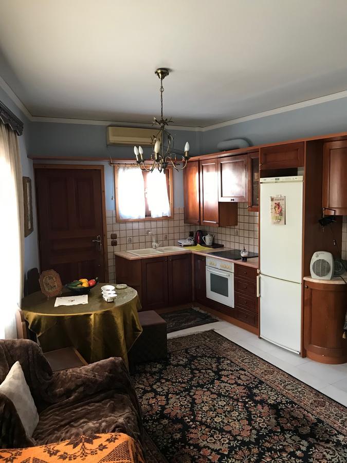 Lepa Kuca Hotel Spata  Ngoại thất bức ảnh